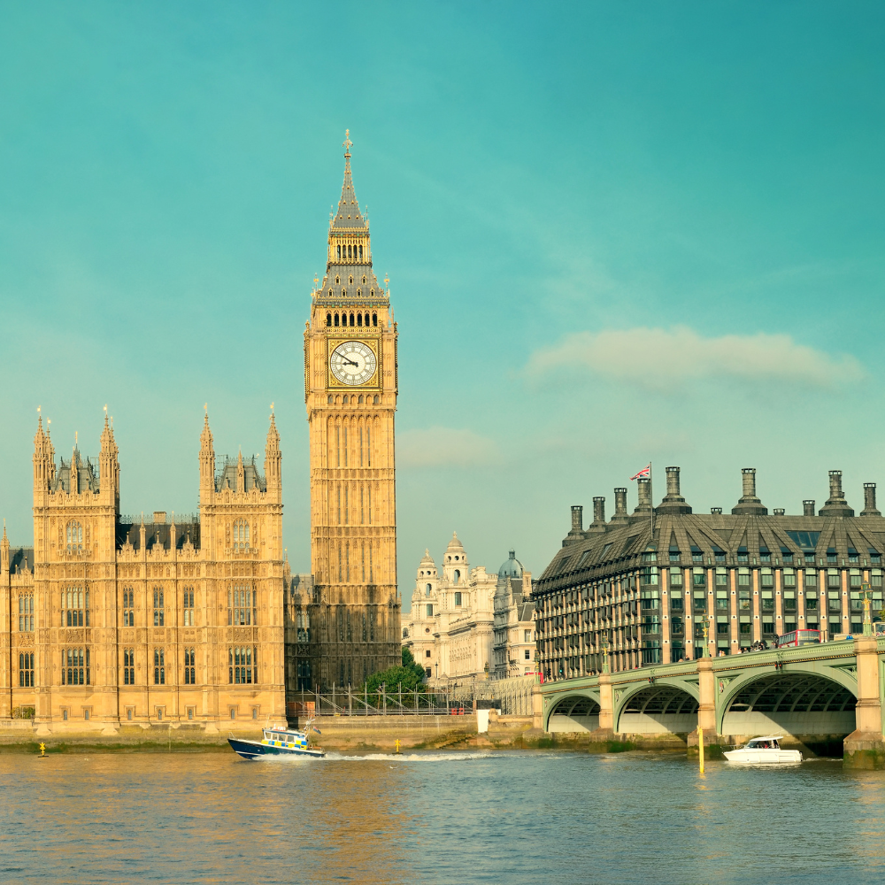 Londra'nın tarihi Big Ben ve Westminster Sarayı, İngilizce tercüme hizmetlerimizin küresel çapını gösteriyor